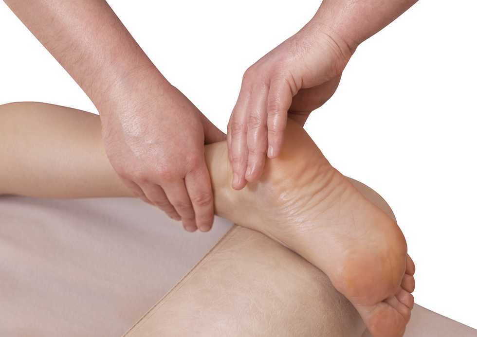 How Chiropractic Relieves Plantar Fasciitis 