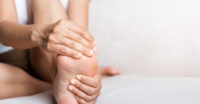 Can Chiropractic Care Help With Plantar Fasciitis and Foot Pain?